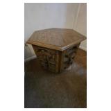 VINTAGE DECORATIVE HEXAGON END TABLE