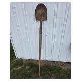 VINTAGE WOOD HANDLE SPADE SHOVEL