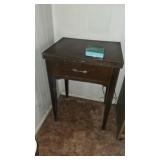 VINTAGE REGENCY SEWING MACHING & CABINET