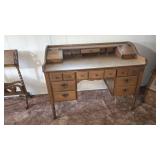 VINTAGE SOLID WOOD 7-DRAWER WRITING DESK