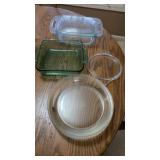 BOX LOT ASSORTED KITCHEN GLASS BAKEWARES