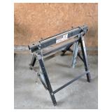 METAL FOLDING ROLLER STAND