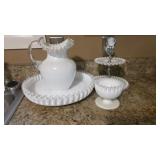 4 PCS VINTAGE RUFFLED EDGE MILK GLASS