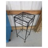 Modern 24 in decorative metal square plant stand