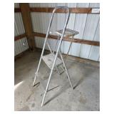 Vintage 4 ft aluminum painter step stool