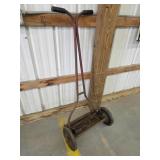 Vintage reel lawn mower, does work, needs