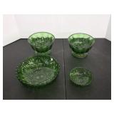 Assorted vintage green glassware