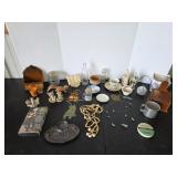 Box lot miscellaneous collectibles and uniques