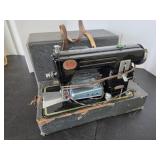 Vintage mid-century Aldens DeLuxe Cadet portable