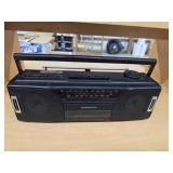 Vintage Magnavox AM FM cassette boombox radio
