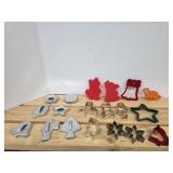 Assorted vintage cookie cutters