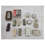 Box lock assorted vintage thermostats