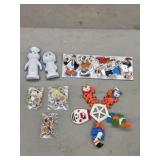 Vintage character magnets and key chains -