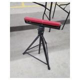 Adjustable roller stand