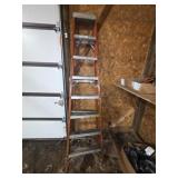 LOUISVILLE 8 FT FIBERGLASS STEP LADDER