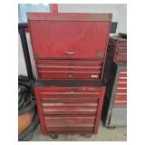 VINTAGE YORKTOWN TOOL CHEST WITH CONTENTS