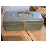 VINTAGE METAL TACKLE BOX WITH GEARWRENCH RATCHET