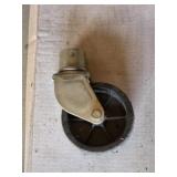 Trailer hitch wheel