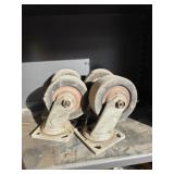 4 heavy duty 5-in swivel caster wheels
