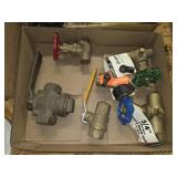 Box lot assorted brass gate valves and stop and