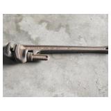 Pipe wrench