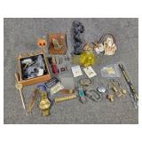 Decor & misc. pocket knives & keychains