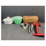 Universal food chopper & plastic Tupperware