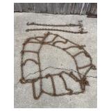 Tire chain and chains with hooks