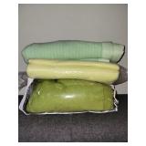 Matching green comforter & blanket