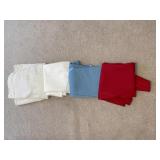 Round Table Cloths
