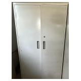 3 Metal Shelveing Unit
