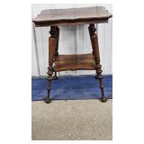 Oak Turn of The Century Diminutive Lamp Table