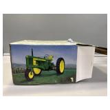 1:16 Ertl John Deere Model 520