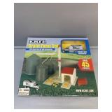 ERTL 1:64 Scale Grain Feed Set