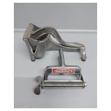 Aluminum Wear-Ever Hand Juicer