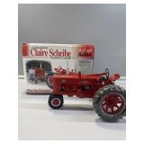 1:16 Spec Cast Farmall 400