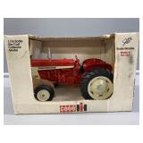 1:16 ERTL Case International "F-12" Tractor