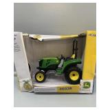ERTL 1:16 Scale John Deere  2032 R Tractor