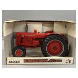 1:16 ERTL International "600 Diesel" Tractor