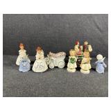 Motherï¿½s Kitchen Prayer Shakers ,kissing