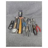 Hammer, Knife Blades in Dispenser
