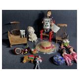 Madame Alexander Dolls. Doll furniture
