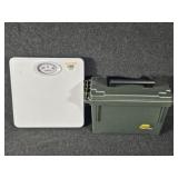 Sunbeam Scale, Plano Plastic Box