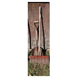 Snow Shovel and Scoop Shovel
