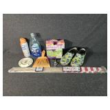 Trash Bags, Womens Size 9 Shoes, Yard Flags, D