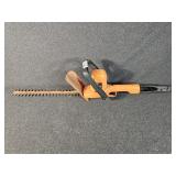 Black and Decker Electric Hedge Trimmer