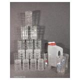 Rubbermaid 3 Quart Container, Glasses