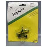 1:64 John Deere Hay Rake