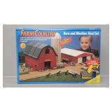 ERTL 1:64  Farm Country Barn & Machine Shed Set