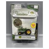 ERTL 1:64 John Deere Model5010 Die-Cast Metal
